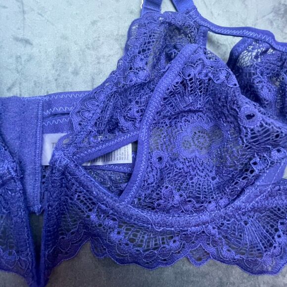 Thistle and Spire Kane Bra Womens 38D Navy Lace Cutouts V Wire Sheer Revolve - Picture 5 of 7